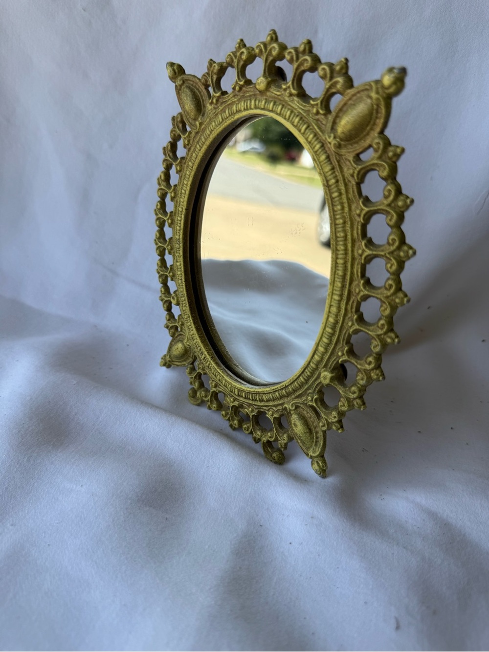 Vintage Victorian Gold /yellow Tone Round Tabletop Vanity Mirror w/ Stand, 7 in